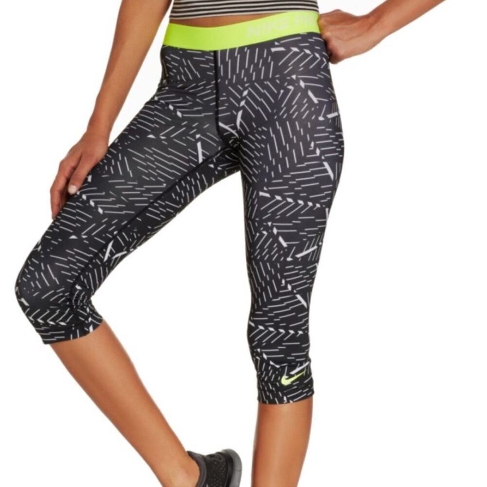 Nike Pro Dri Fit Capri Cropped Athletic Gym Leggings Size S